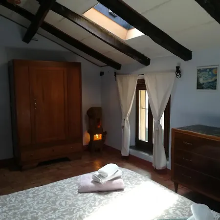 Dom wakacyjny Casale Immerso Nella Natura Castel dʼAiano